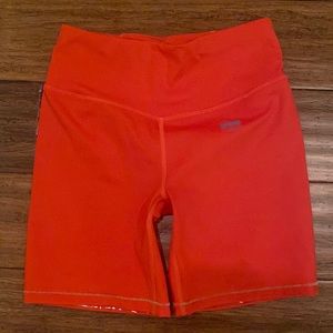 Janji Women’s 6” Pace Short - Paprika - Size Small.